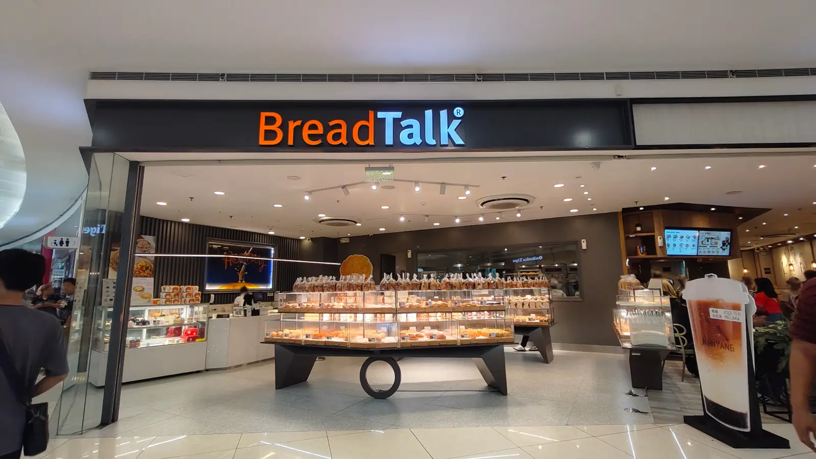 BREADTALK in SM Mall of Asia